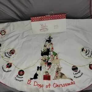 Sleigh Hill 12 Dogs of Christmas Tree Skirt. New With Tags 54" Round.